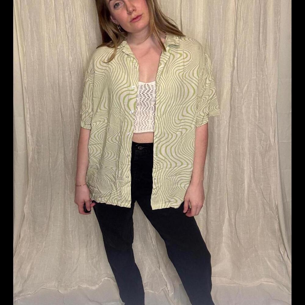 Retro Swirl Pattern Short Sleeve Button-up Shirt